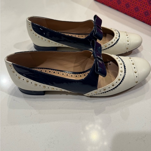Tory Burch Cambridge Mary Jane’s - Picture 3 of 8